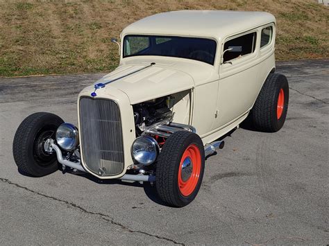 tudor 32|1932 ford tudor sedan.